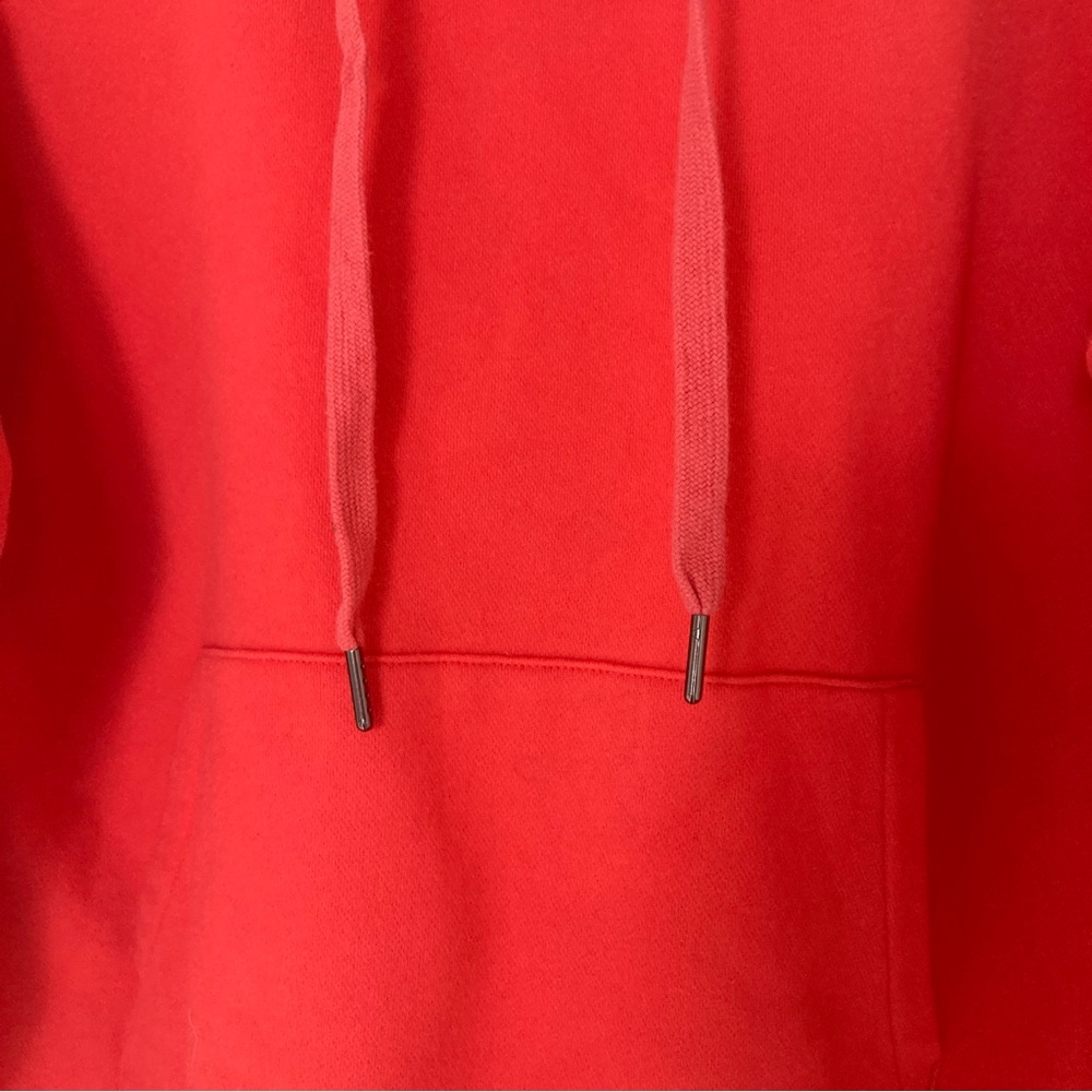 Zella Hoodie
Sweatshirt Long Sleeve
Woman's size S - Picture 10 of 16